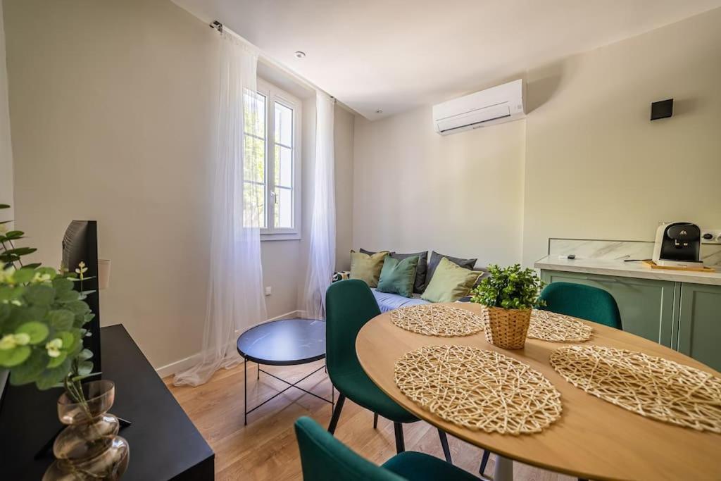Le Pearl Appartement De Charme En Bord Riviere Collobrières Zewnętrze zdjęcie