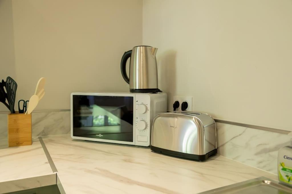 Le Pearl Appartement De Charme En Bord Riviere Collobrières Zewnętrze zdjęcie